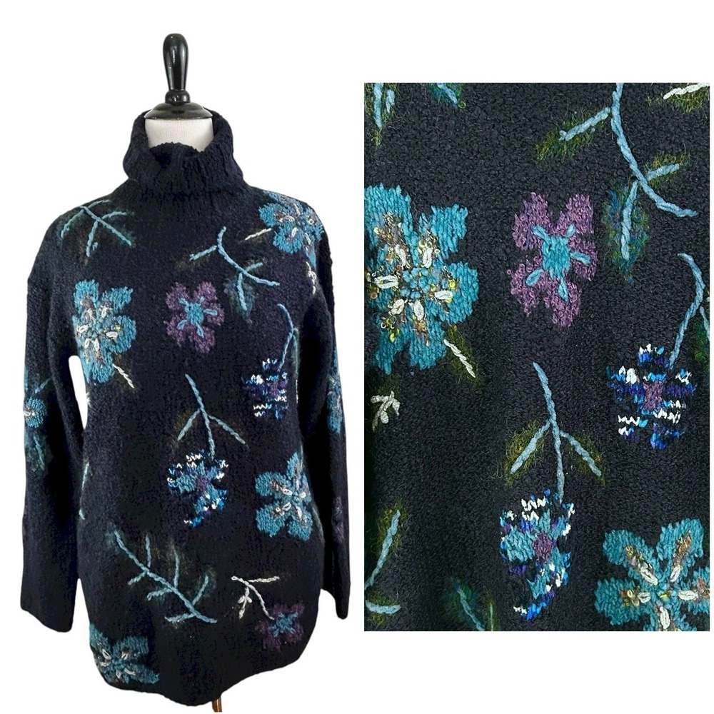 CURIO Handknit Anthropologie Chunky SWEATER M Floral Embroidered Oversized Wool